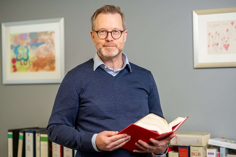 In his position as Head of Legal, Lars Vornhusen is responsible for the compliance management system.